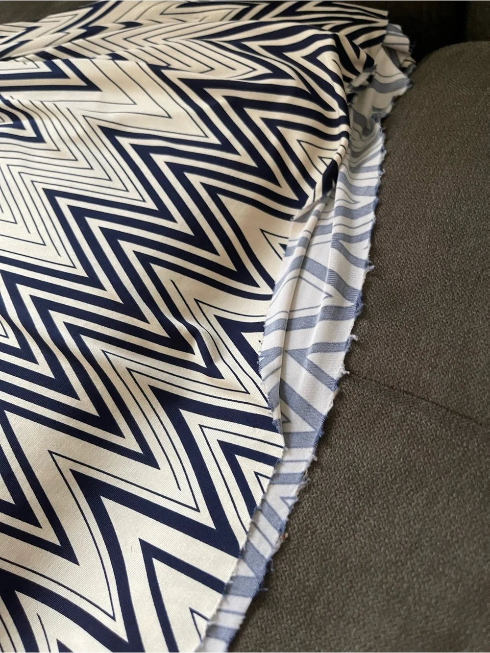 TBAGS LOS ANGELES Chevron Zigzag Pattern V Neckline Spaghetti Straps Maxi Dress